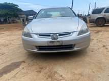 A picture of Honda Accord 2004