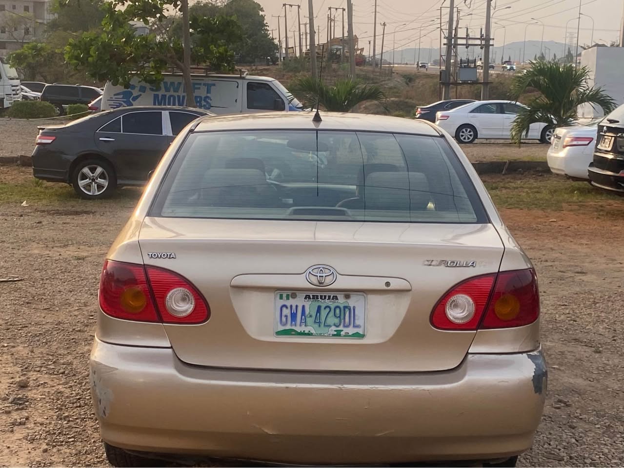 A picture of TOYOTA COROLLA 2004
