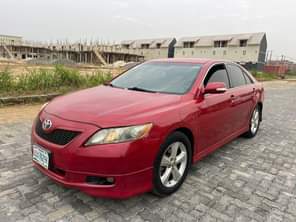 A picture of This is crystal clean Camry 2009 model sport utility pure