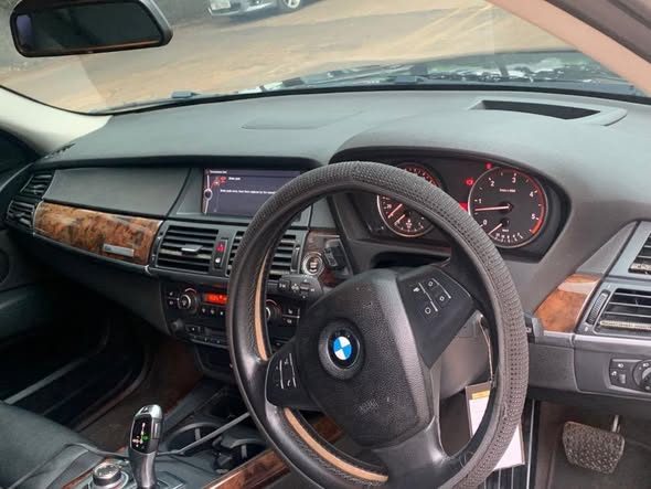 A picture of Bmw x5