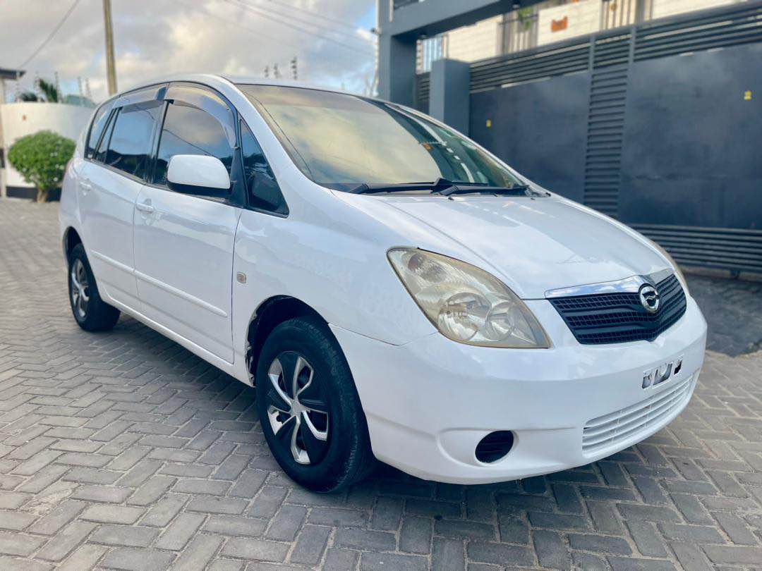 A picture of Toyota Spacio