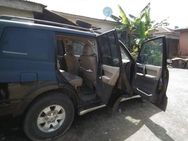 A picture of Clean Mitsubishi Montero Pajero