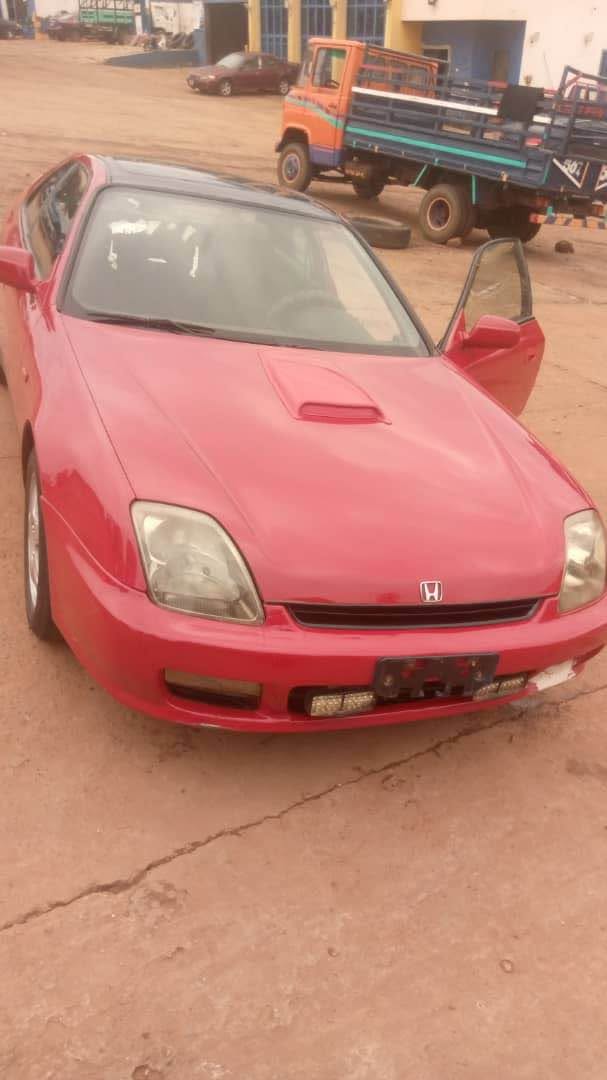 A picture of Very sound honda prelude manual gear untampered engine and gear