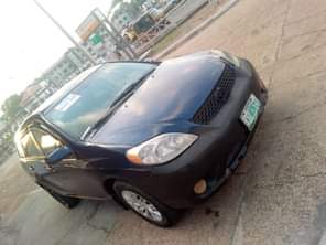 A picture of 2004 Toyota matrix complete first body Super cool engine Gear