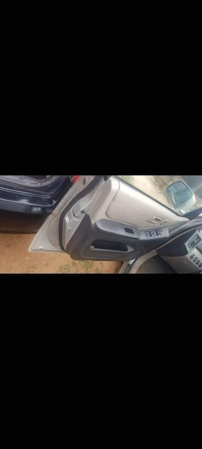A picture of 2005 TOYOTA HIGHLANDER SUV