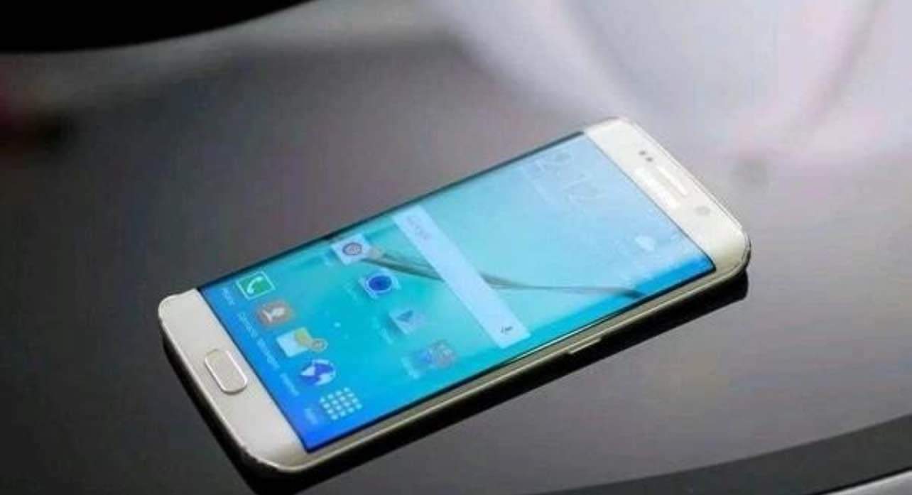 A picture of Samsung Galaxy S6 edge