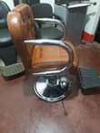 A picture of Barber chair