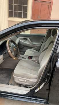 A picture of 08 Toyota Camry 4 plug Buy and drive Gear ac