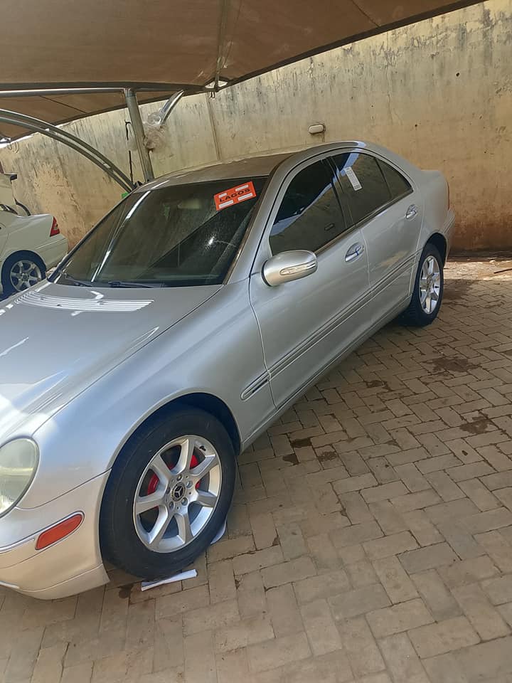 A picture of Clean used Mercedes Benz 203 c180