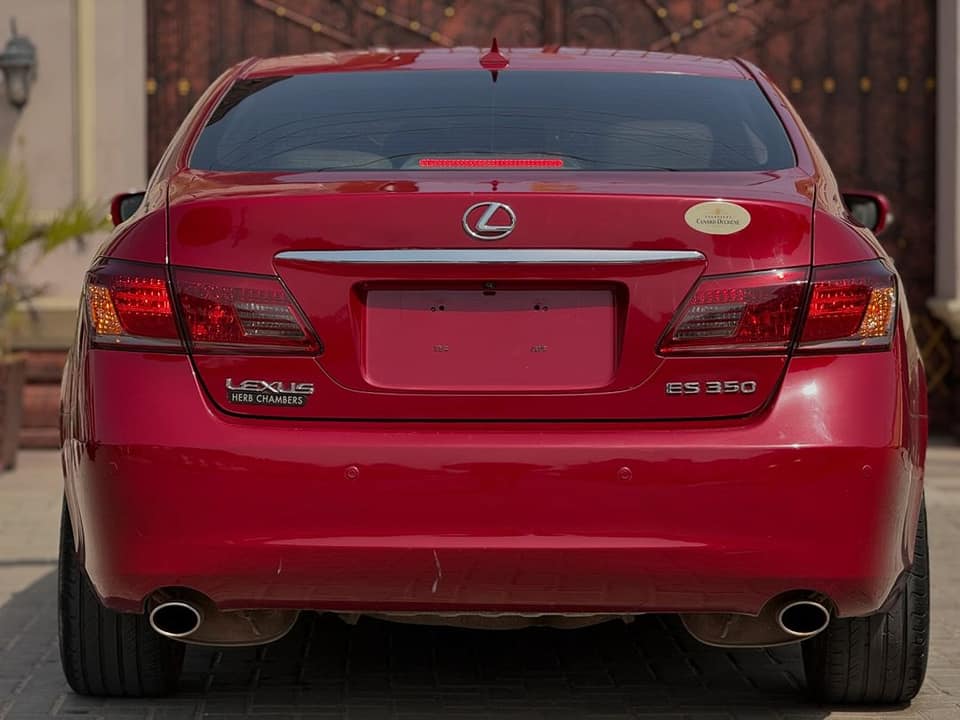 A picture of Pre owned 2012 LEXUS ES350 full option Price N12 500