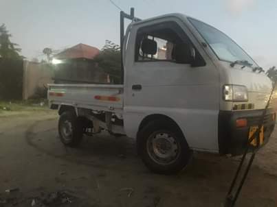 A picture of Kirikuu milion 4 8 simu 0715678797