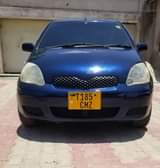 A picture of TOYOTA VITZ OLD MODEL Reg Number C.M.Z PRICE. BEI. MILIO.