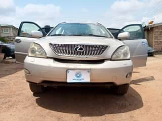 A picture of Lexus RX350
