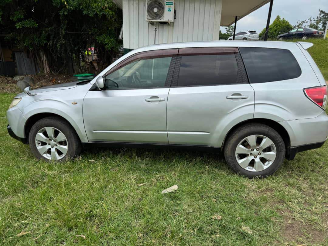 A picture of Subaru forestor 18m
