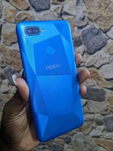 A picture of OPPO A12