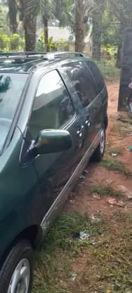 A picture of Back to business 2002 Toyota sienna for sale First body