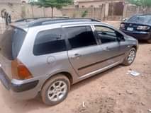 A picture of Peugeot 307 wagon for sell Price 1 3m settlement 30k