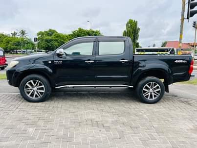 A picture of TOYOTA HILUX VIGO