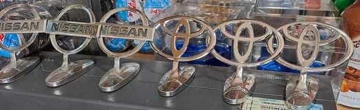 A picture of Toyota bonnet emblems