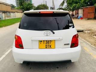 A picture of Toyota IST Reg no DTK