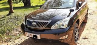 A picture of Toyota harrier 2008
