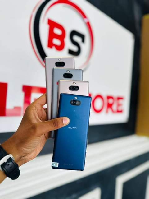 A picture of SONY EXPERIA 10 DUOS
