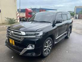 A picture of Toyota Landcruiser 200 Series 0717022737...owner... mmilik Engine 4 660 cc