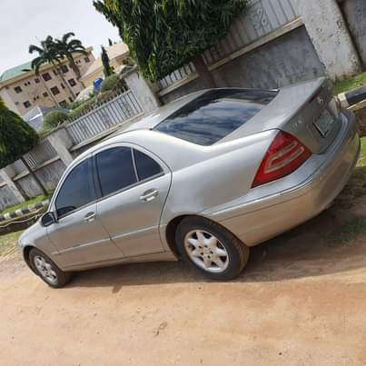 A picture of 2003 Mercedes Benz C180
