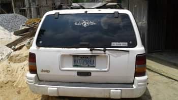 A picture of Jeep grand First body Catalyst intact With engine Gear Have
