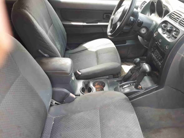 A picture of Nissan xterra 2004