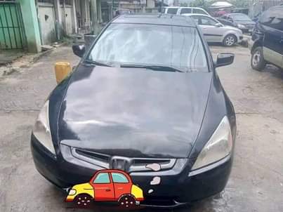 A picture of 2004 Honda Accord Four plugs