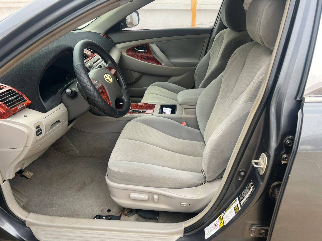A picture of Toyota Camry 08