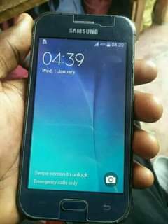 A picture of Samsung j1