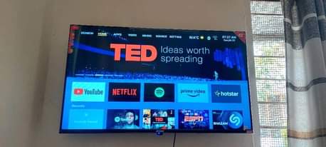 A picture of RISING SMART TV
