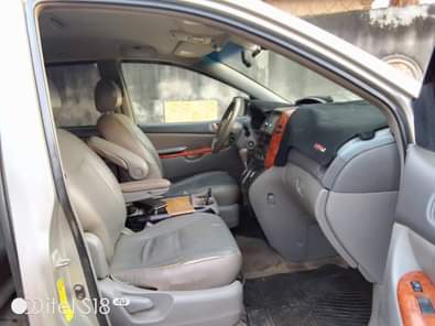 A picture of 2005 model Toyota Sienna XLE Tokumbo standard Nothing to fix