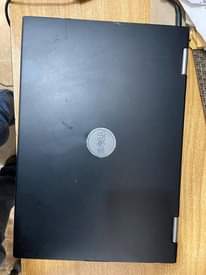 A picture of Dell laptop