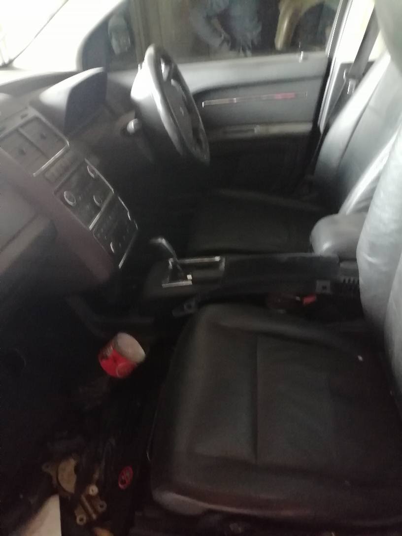 A picture of Dodge journey 2 7 v6 stripping