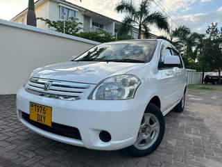 A picture of TOYOTA RAUM BEI 12M