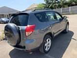 A picture of Toyota rav4 in perfect working Location Abuja onumadu 08031802677