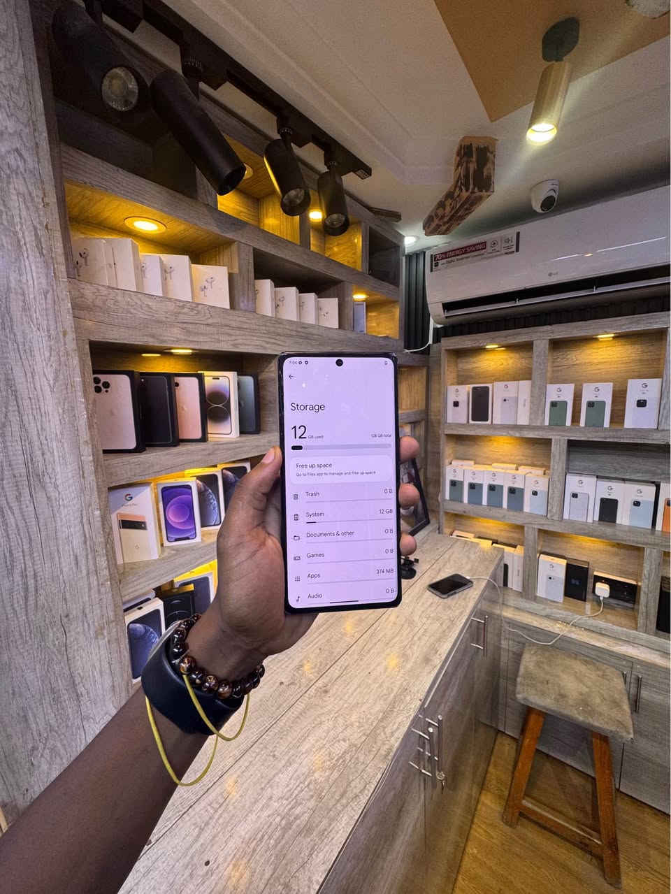 A picture of Google Pixel 6 Pro 128GB Price 285 000 0747940033