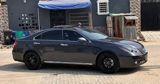 A picture of REGISTERE Lexus Es350 Full option Year 2008 Colour Grey on