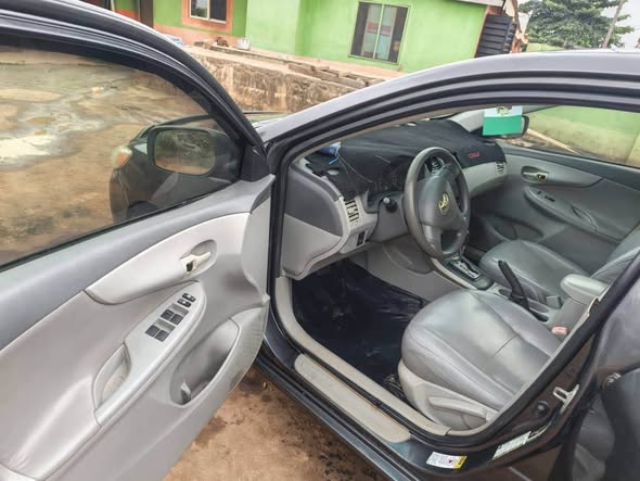 A picture of Car