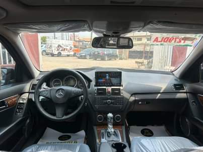 A picture of Car