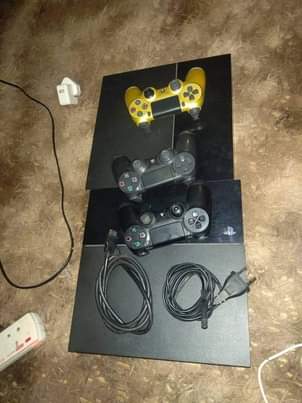 A picture of PS4 standard