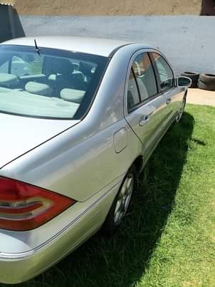 mercedes benz c320