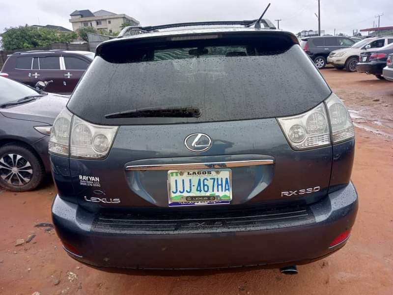 A picture of Highest grade Lexus RX 330 Everything is intact and untouched