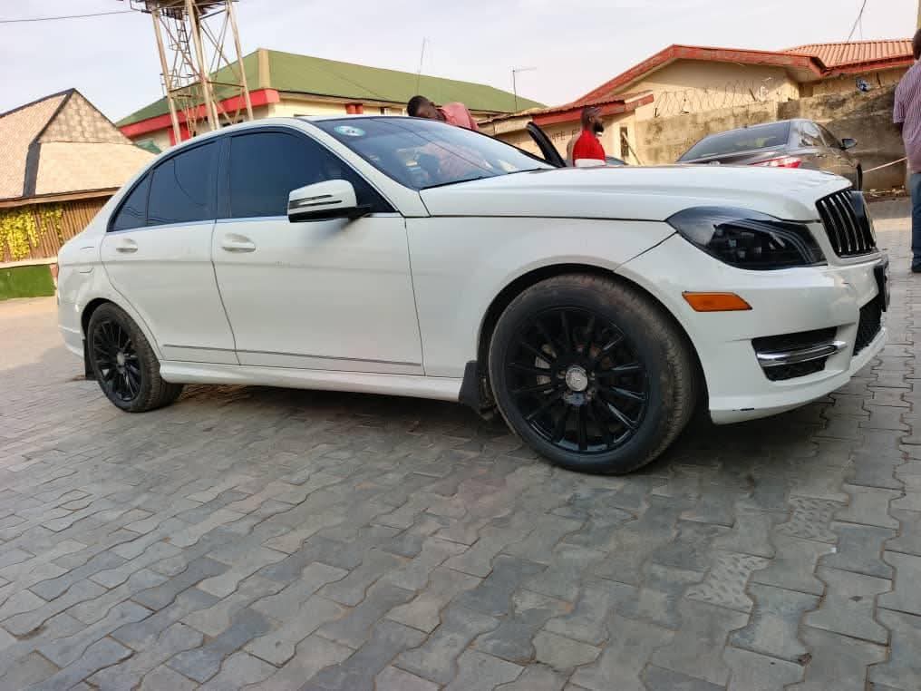 A picture of 2010 Mercedes Benz c class