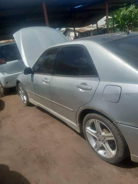 used toyota altezza