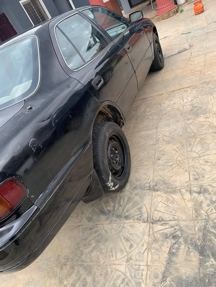 A picture of Toyota camry orobo