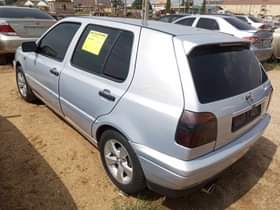 A picture of Volkswagen golf 3 saloon for Clean body and interior Sound